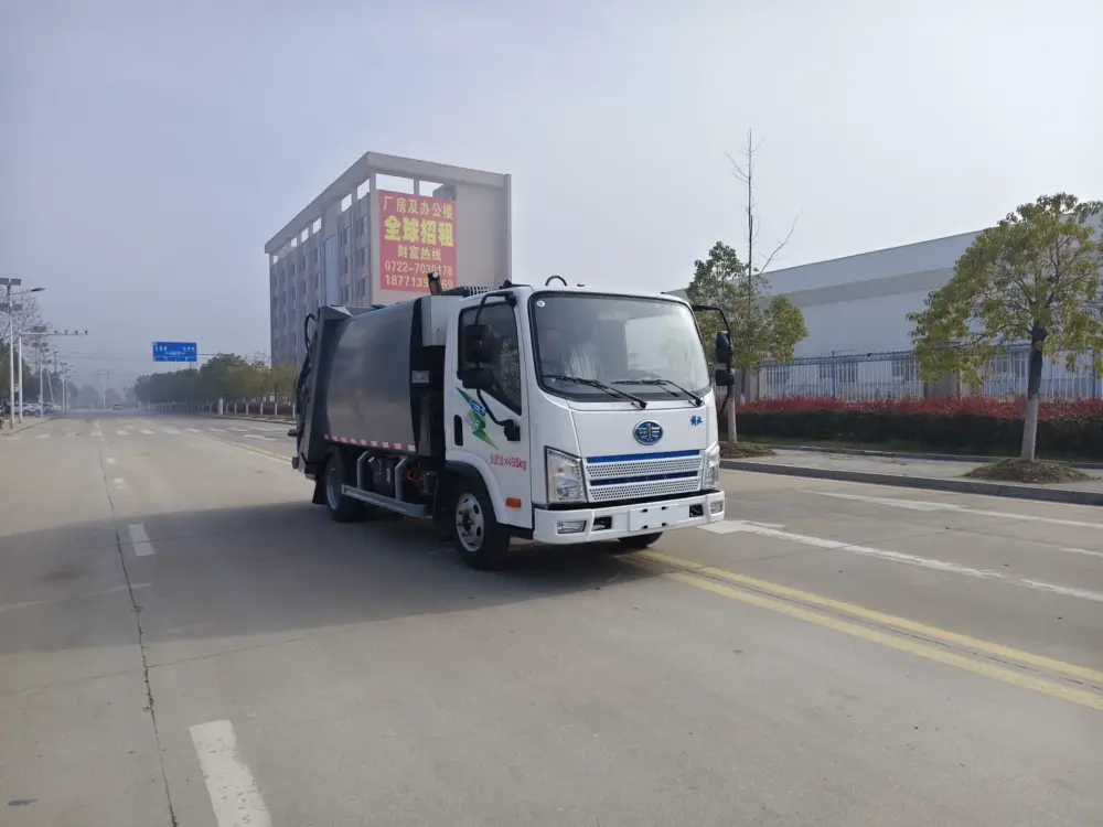 04-jiefang-hu-vr-7cbm-electric-compactor-truck-front-right-45 解放虎VR纯电7方压缩式垃圾车右前45度