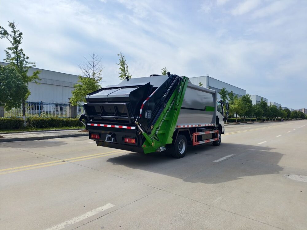 08-dongfeng-tuoxing-11cbm-electric-compactor-truck-rear-right-45 东风拓行11方纯电动压缩式垃圾车