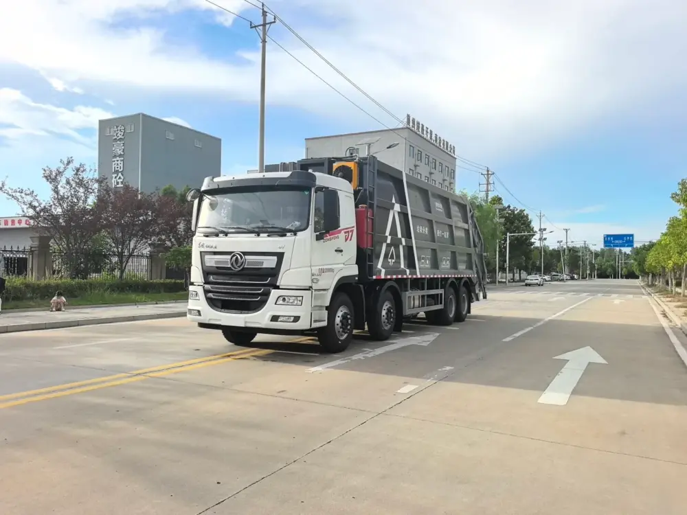 dongfeng-xinqi-d7-40cbm-compactor-truck-front-left-02 东风新汽D7前四后八40方压缩式垃圾车
