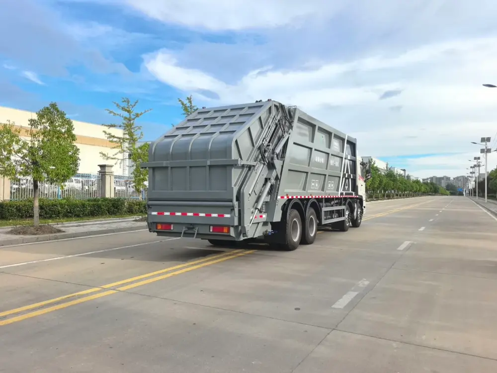 dongfeng-xinqi-d7-40cbm-compactor-truck-rear-right-02 东风新汽D7前四后八40方压缩式垃圾车