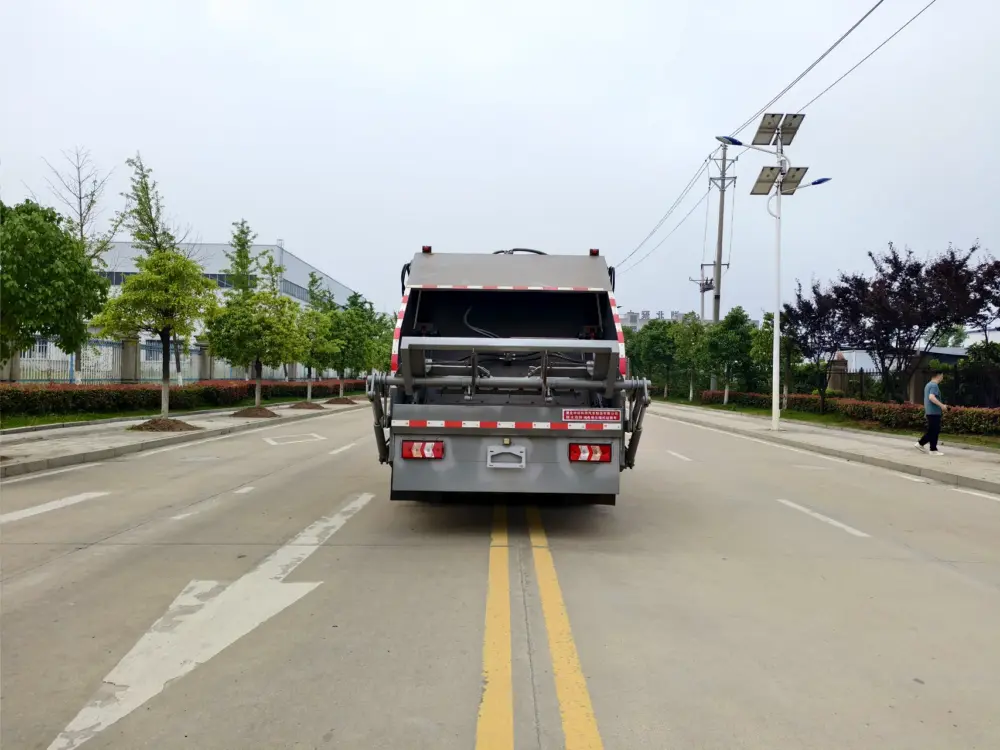 jac-junling-g5-11cbm-electric-garbage-compactor-truck-rear 江淮骏铃G5 11方纯电动压缩式垃圾车