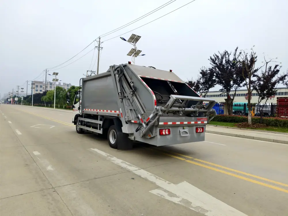 jac-junling-g5-11cbm-electric-garbage-compactor-truck-rear-left 江淮骏铃G5 11方纯电动压缩式垃圾车