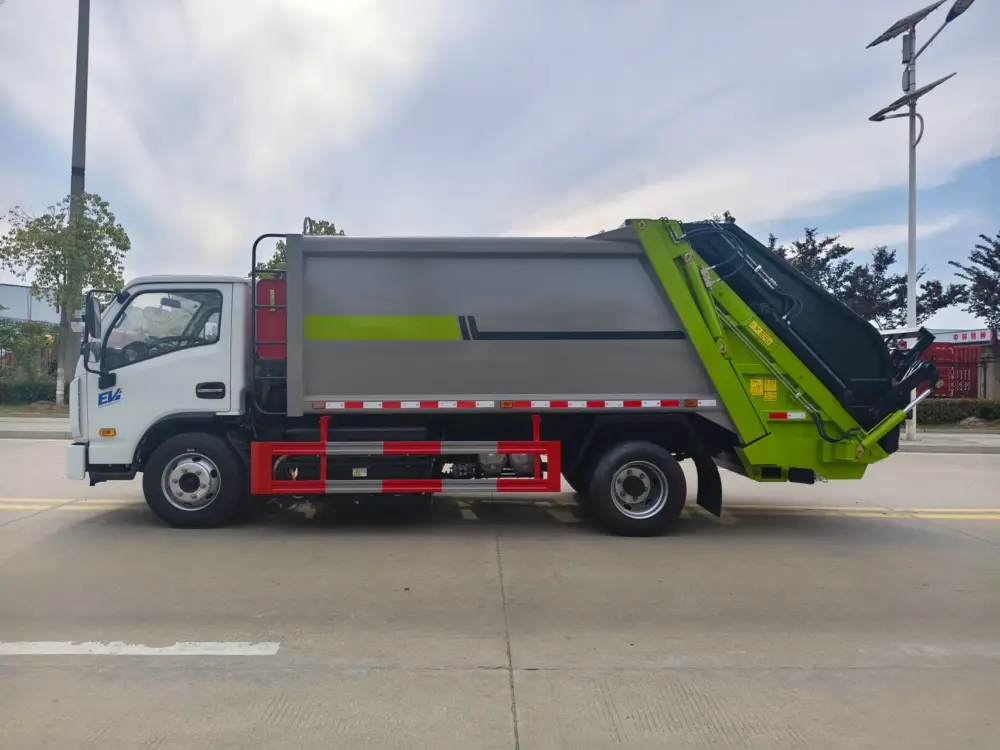 yuejin-qilin-x300-7-9cbm-electric-compactor-truck-left-side 跃进麒麟X300纯电动8-10方压缩式垃圾车