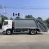 东风华神f5-单桥16方-压缩式垃圾车-车身侧面-01 东风华神F5单桥16方压缩式垃圾车