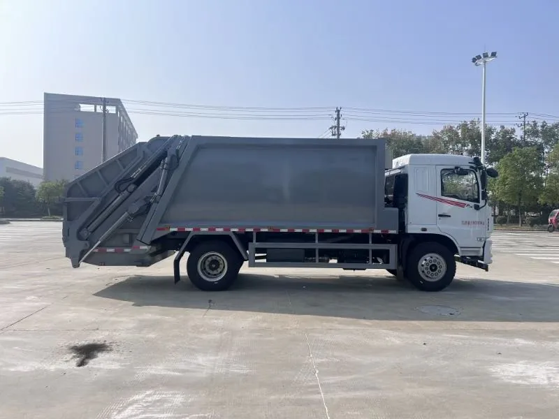 东风华神f5-单桥16方-压缩式垃圾车-车身侧面-02 东风华神F5单桥16方压缩式垃圾车