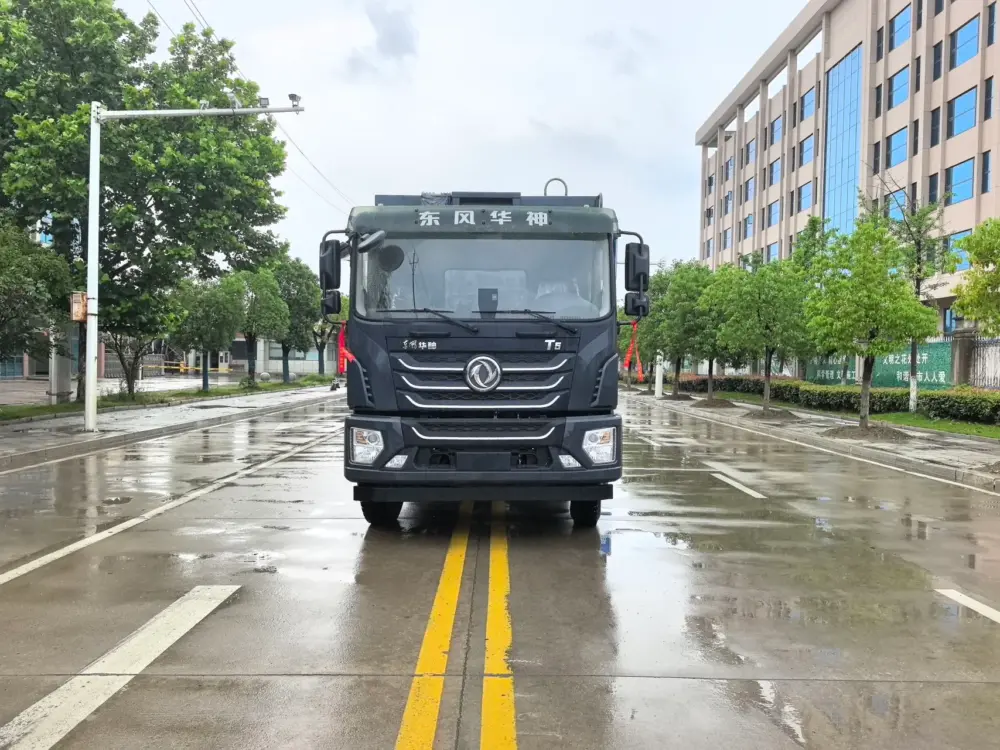东风华神t5-压缩式垃圾车-正前外观 东风华神T5后双桥24方压缩式垃圾车