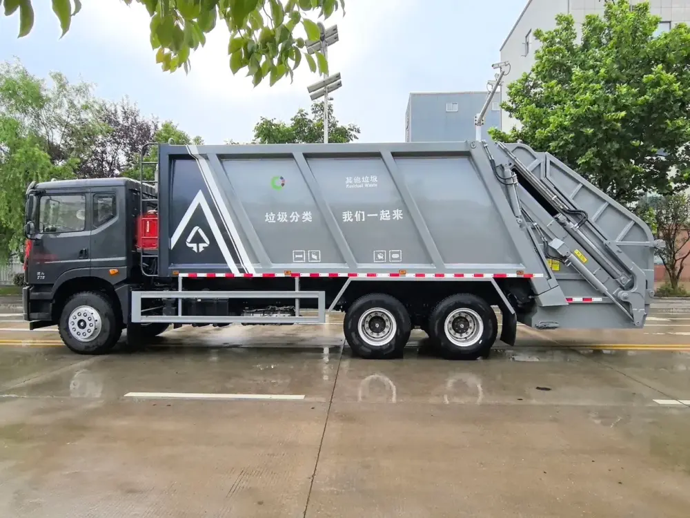 东风华神t5-压缩式垃圾车-车身侧面-01 东风华神T5后双桥24方压缩式垃圾车
