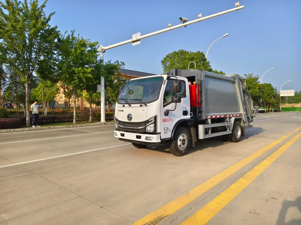 东风华神v3-hzh5080zyse6lh-7方-压缩式垃圾车-前侧45度-01 东风华神V3 7方压缩式垃圾车