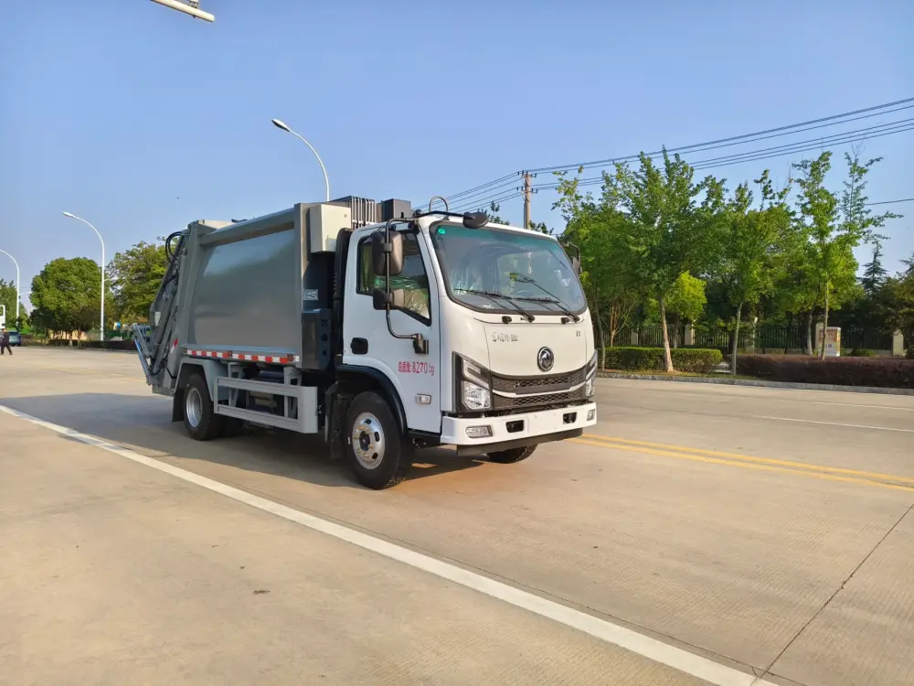 东风华神v3-hzh5080zyse6lh-7方-压缩式垃圾车-前侧45度-02 东风华神V3 7方压缩式垃圾车