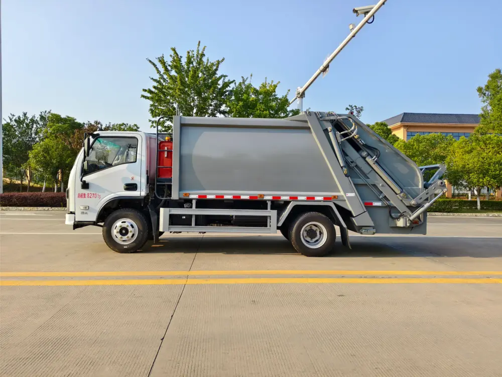 东风华神v3-hzh5080zyse6lh-7方-压缩式垃圾车-车身侧面-01 东风华神V3 7方压缩式垃圾车
