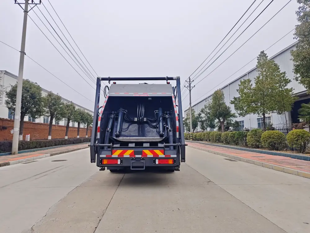 东风天锦后双桥22方压缩式垃圾车