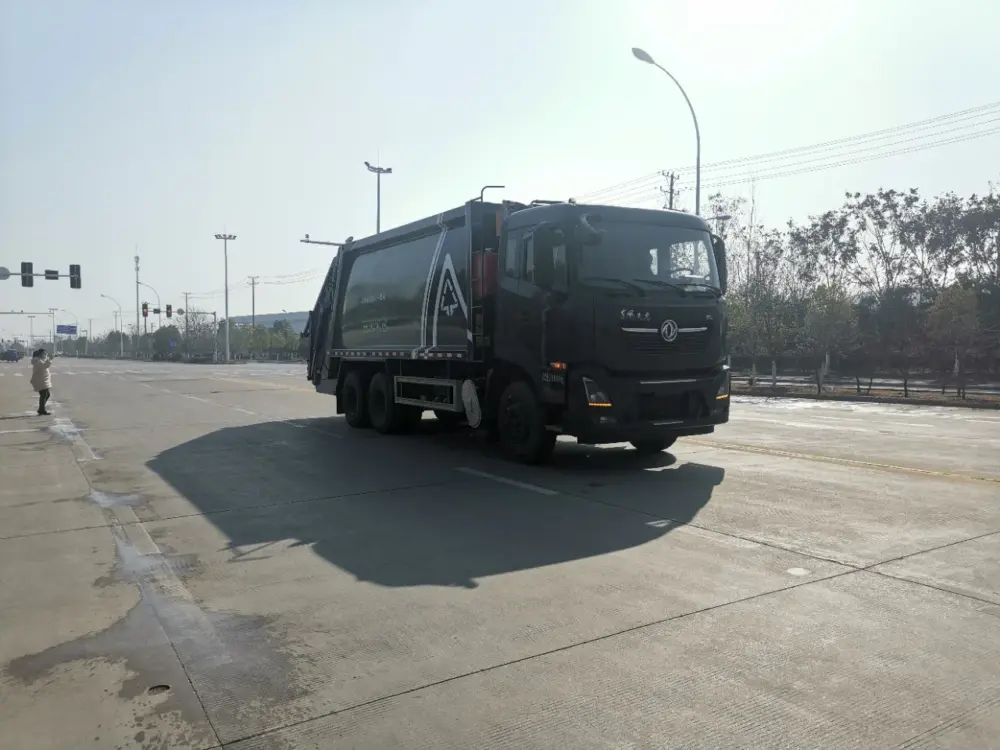 东风天龙后双桥23方压缩式垃圾车