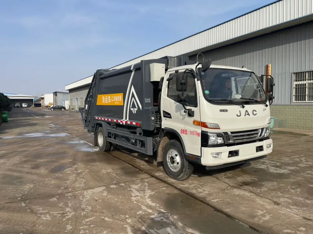 江淮骏铃v7-hzh5120zysh6-大11方-压缩式垃圾车-前侧45度-02 江淮骏铃V7 11方压缩式垃圾车