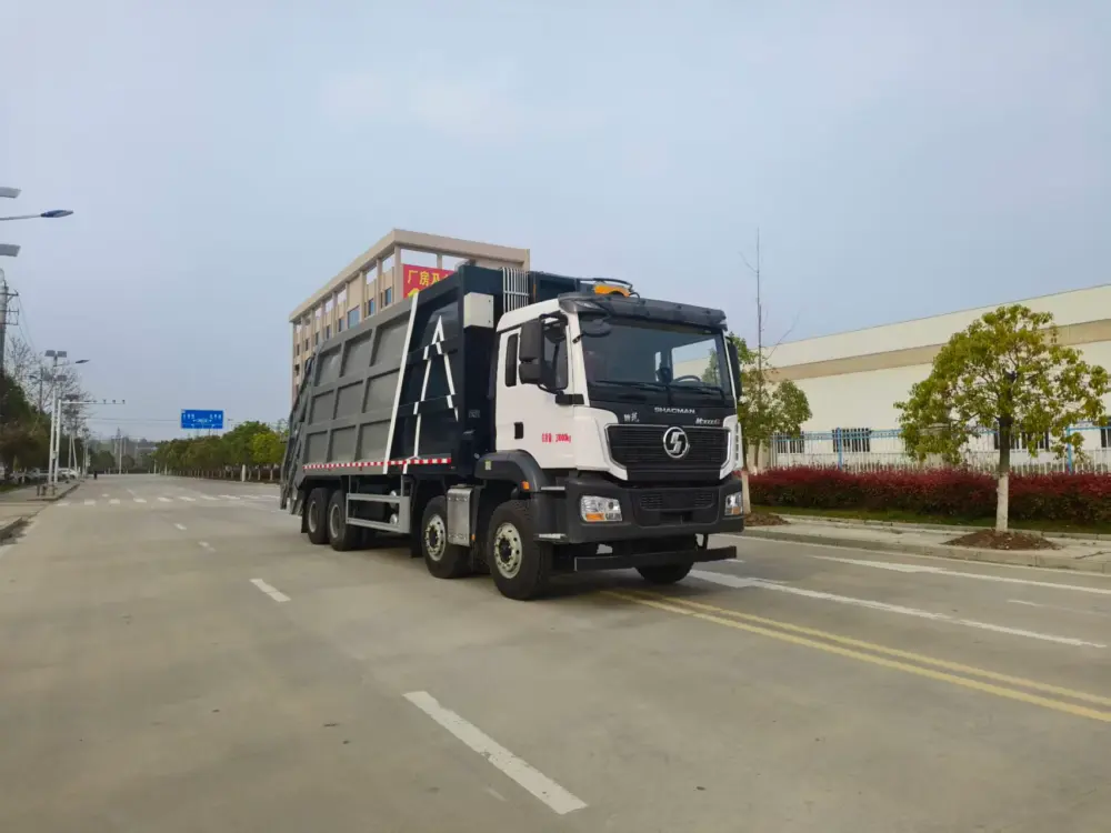 陕汽德龙-前四后八40方-压缩式垃圾车-前侧45度-02 陕汽德龙M3000S前四后八40方压缩式垃圾车
