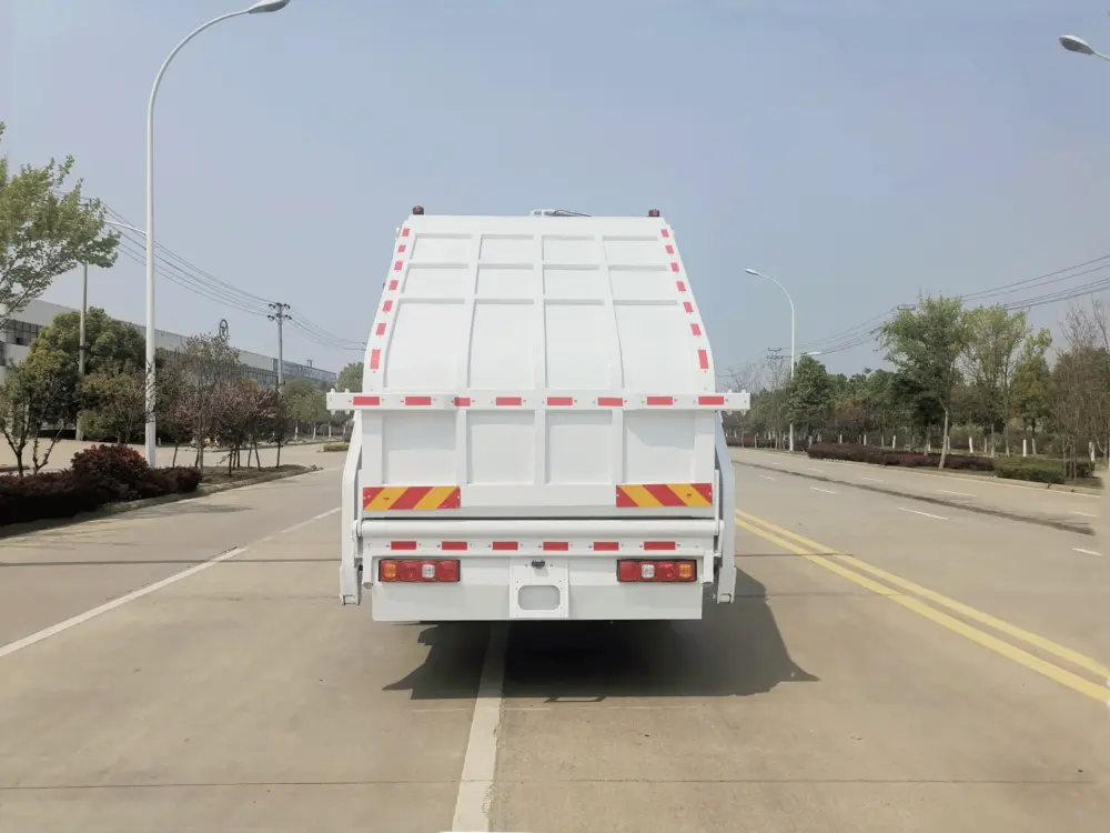 陕汽德龙m3000-后双桥25方-压缩式垃圾车-正后外观 陕汽德龙M3000后双桥25方压缩式垃圾车